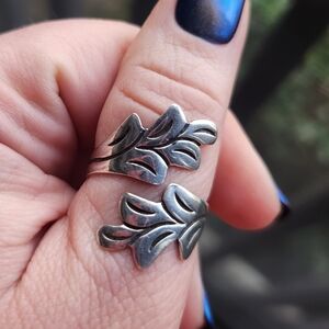 Handmade Sterling Silver 925 Taxco Mexico Floral Leaf Wrap Bypass Ring